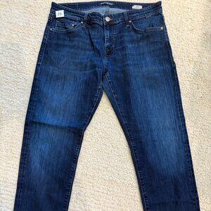 Mavi Jeans Jake 35x32 - Lightly worn, no damage or stains.